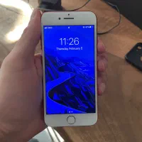 آیفون ۷ قرمز باطری ۱۰۰ در حد