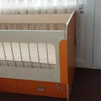 تخت خواب کودک به همراه تشک و  ویترین|تخت و سرویس خواب|کنارک, |دیوار