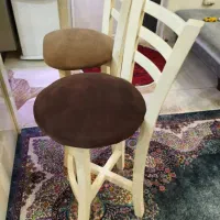 دو عدد صندلی