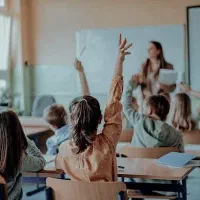 کلاس زبان انگلیسی خصوصی نیمه خصوصی برای تمامی سنین