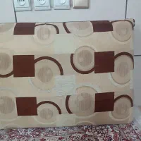 یک جفت پشتی کرم رنگ|پشتی|شیراز, میانرود|دیوار