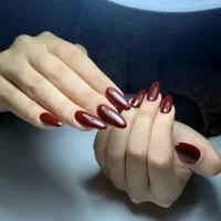 خدمات و اموزش حرفه ای ناخن ژل و پودر