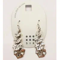 گوشواره آویز کوتاه برگی نقره ای