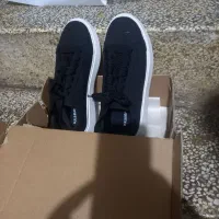 کفش کتونی جنس اصل نو‌ نو سایز چهل