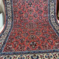 قالی ساروق آمریکایی یا دسته گلی