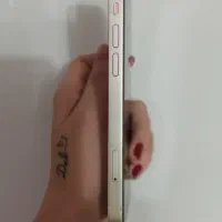 آیفون 13 سفید پک اصلی نو تمیز بدون هیچ خط و خش|موبایل|نجفآباد, فاز ۲ شهرک آزادگان|دیوار