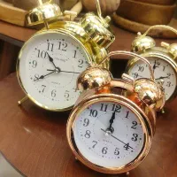 ساعت زنگ دار  هفت سین مدل کلاسیک فلزی خارجی کادو