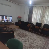 مبل هشت نفرچوب راش بامیزوسط دوماه گرفتم پول لازم