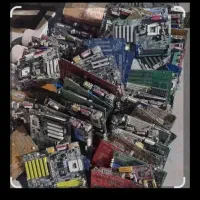 خرید کیس کامپیوتر قدیمی و برد سبز گوشی