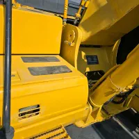 بیل مکانیکی 220خط 9 مدل 2020 موتور ایسوزو|خودرو سنگین|شیراز, شهرک امیر کبیر|دیوار