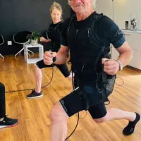 تمرین خصوصی در استدیو تخصصی ویژه سالمندان