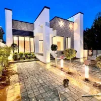 ۲۸۰متری با جکوزی و استخر متریال شیک