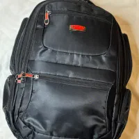 کوله پشتی لپ تاپ polo class برزنتی در حد نو