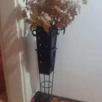 گلدان همراه باگل پاییزی