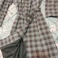 بارونی زیبا|لباس|پردیس, فاز ۳|دیوار