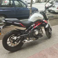 بنلی ۳۰۰ مدل ۱۴۰۳
