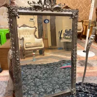 آیینه و شمعدان بسیار قدیمی و برنز