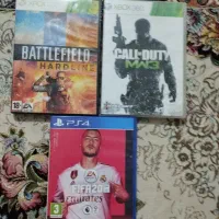 2 عدد بازی ایکس باکس و یک عدد پی است فور