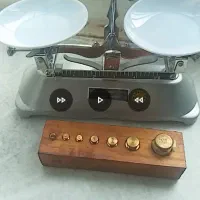 ترازوی  قدیمی طلا کشیدن|کلکسیون اشیاء عتیقه|قروه, |دیوار