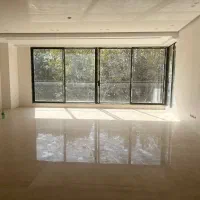 آپارتمان-برند-منطقه-سر-جلو-خیابان-20متری