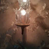 دو عددچراغ دیوار کوب دو چراغه
