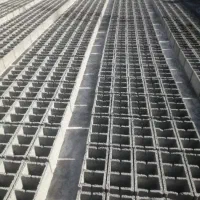 به یک کارگر ساده با بتونر کار کرده  باشه