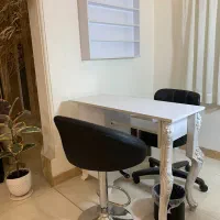 اجاره صندلی و میز ناخن در سالن زیبایی|خدمات آرایشگری و زیبایی|رشت, جهاد|دیوار