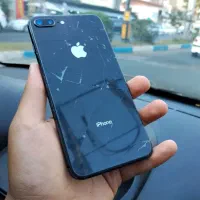 فروش و معاوضه آیفون هشت پلاس ۲۵۶