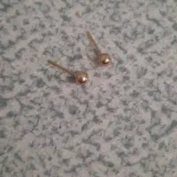 گوشواره میخی آینه ای طلا