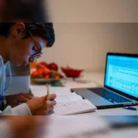 حل امتحانات مجازی دانش آموزان