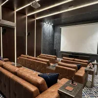 اجاره سالن سینما vip به صورت خصوصی