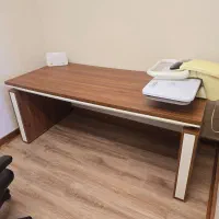 ست میز مدیریت و کمد