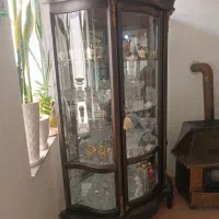 بوفه و ساعت