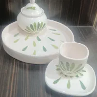 دو عدد ست سرامیکی سینی و فنجون کادویی هدیه