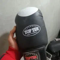 دستکش و کلاه و پابند ورزشی|تجهیزات ورزشی|شیراز, ارم|دیوار