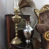 پارچ و چراغ قدیمی