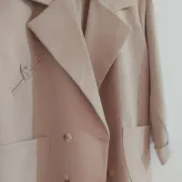 کت شیک اصلا استفاده نشده عکس تن خورش  رو گزاشتم|لباس|گلبهار, شهر جدید گلبهار|دیوار