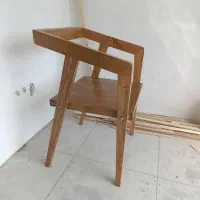 صندلی چوبی
