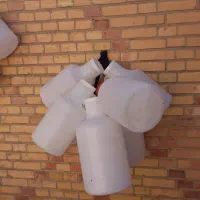 بشکه  ده لیتری|ظروف نگهدارنده، پلاستیکی، یک‌بارمصرف|بهبهان, |دیوار