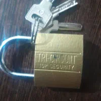قفل آویز