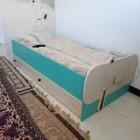 تخت نوجوان