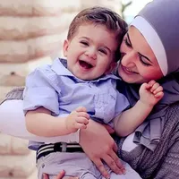 استخدام کودکیار برای نوزاد۳ ماهه با حضور مادر