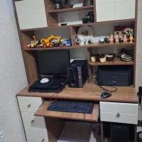 میز کامپیوتر و کمد لباس ست