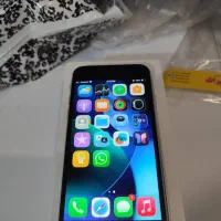 ایفون se 2020 128|موبایل|کرج, کوی امامیه|دیوار