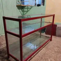 ویترین مغازه سالم