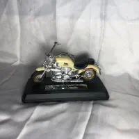 ماکت موتور مدل هارلی با چراغ چشمم زن و صدا دار