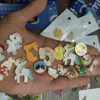 طراحی اکسسوری های رزینی