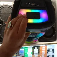 اسپیکر دو ساب ۶.۵اینچ RGB|پخش‌کننده همراه|صدرا-فارس, فاز ۲|دیوار