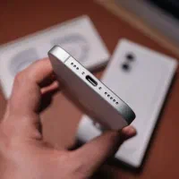 iPhone 16 normal|موبایل|ساری, |دیوار
