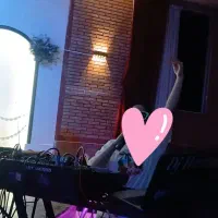 دی جی خانم